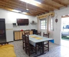 Casa para 5/6 con quincho y cochera
