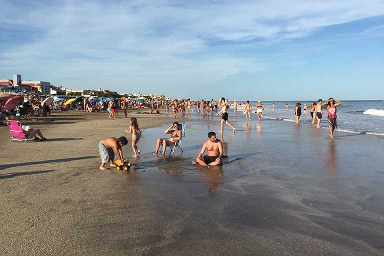 Playas y balnearios de Villa Gesell en la temporada de verano